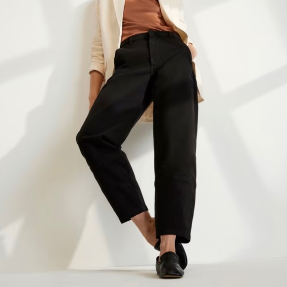 [ ❌ SOLD ] Everlane Black Utility Barrel Pants - Regular (0) - Picture 1 of 12